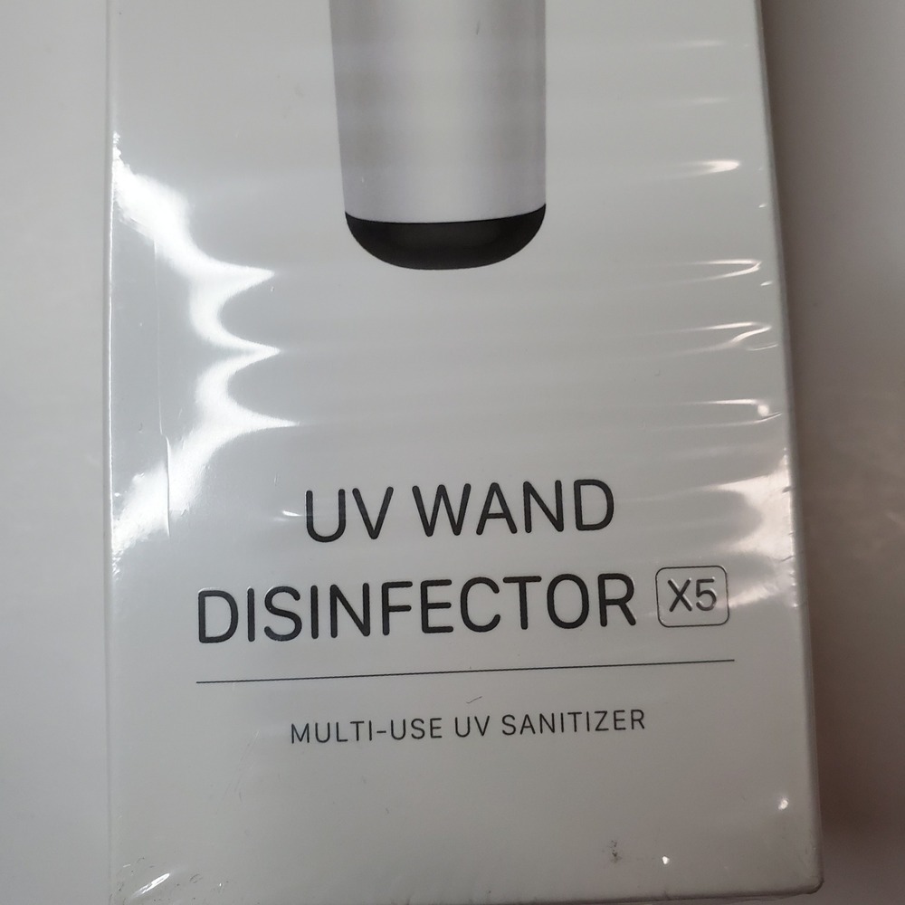 Portable UV Light Sanitizer Handheld Travel Device Compact Surface Cleaner White - Picture 2 of 6